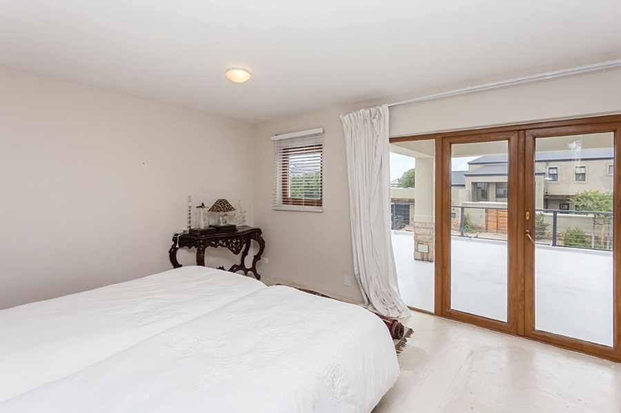 To Let 4 Bedroom Property for Rent in Atlantic Beach Golf Estate Western Cape